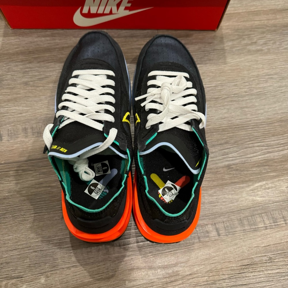 Nike Waffle One Black Yellow Jaune Strike Athletic Sneakers - Picture 5 of 13
